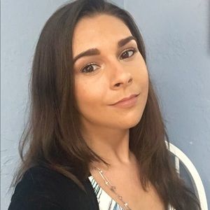 Meet your Posher, Cori